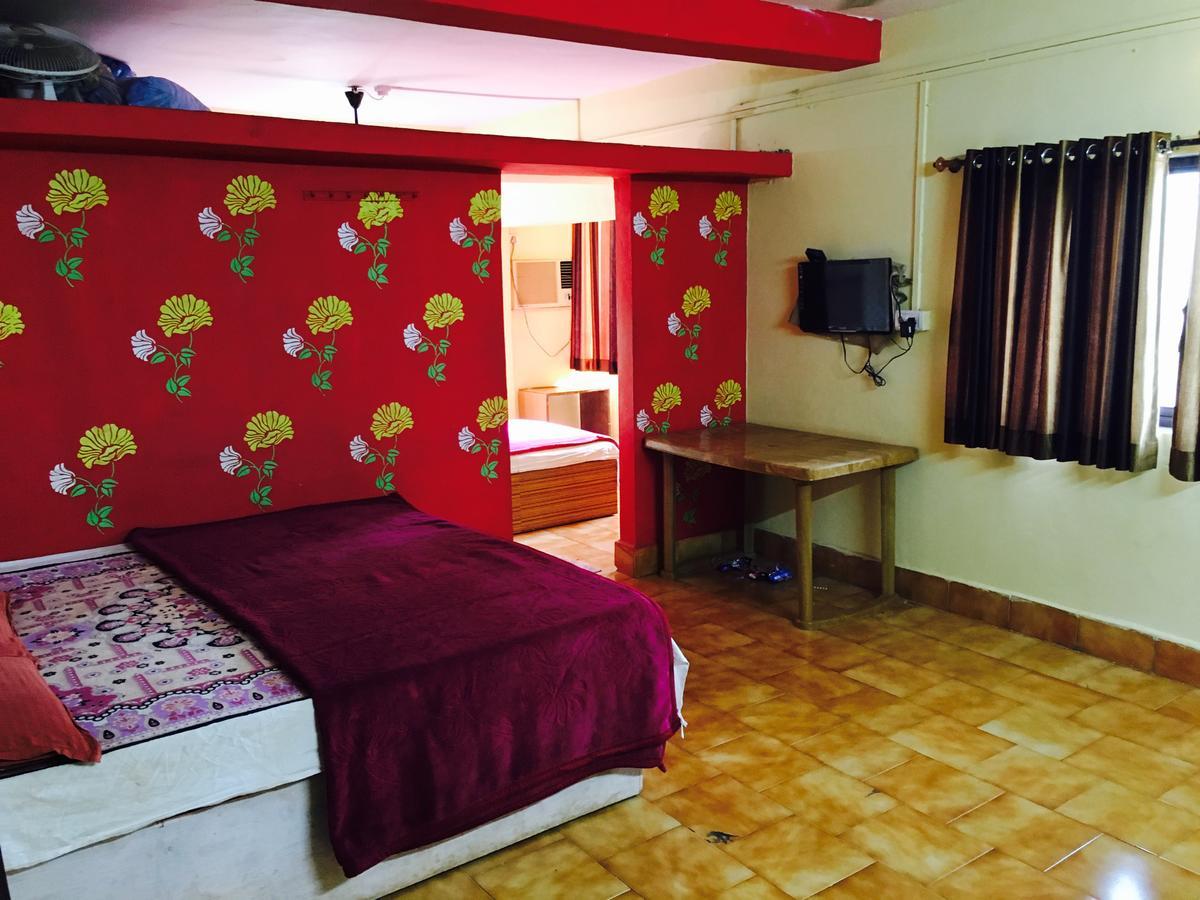 ماتيرن Hotel Madhumalti المظهر الخارجي الصورة