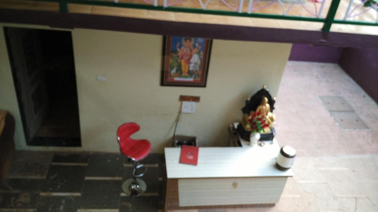 ماتيرن Hotel Madhumalti المظهر الخارجي الصورة
