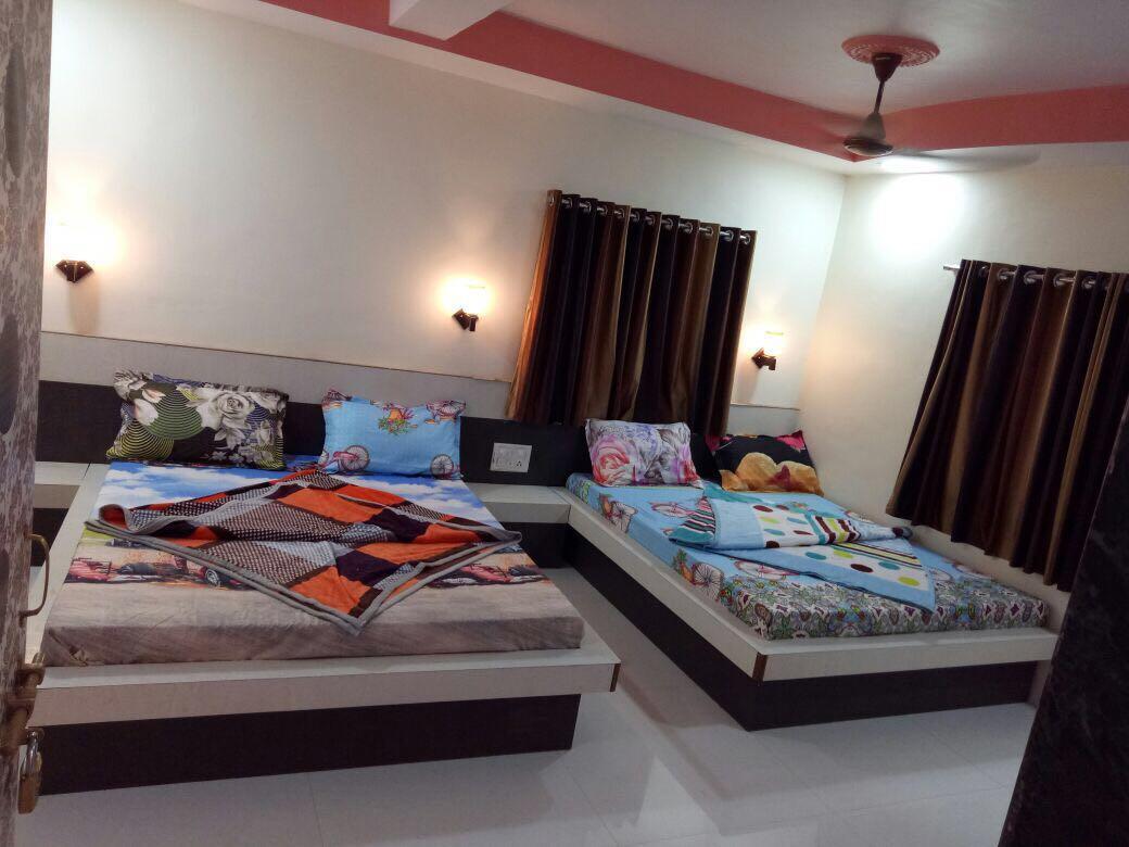 ماتيرن Hotel Madhumalti المظهر الخارجي الصورة