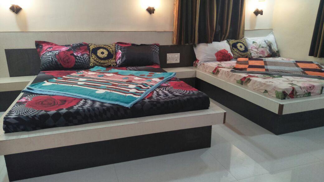 ماتيرن Hotel Madhumalti المظهر الخارجي الصورة